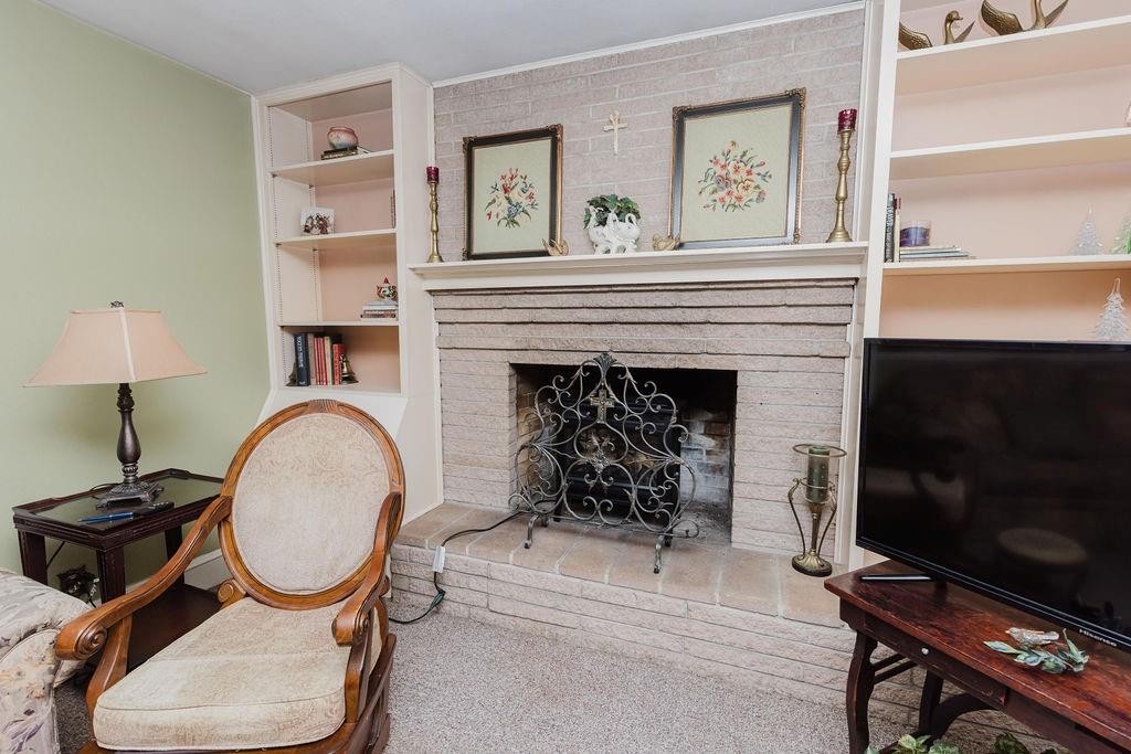 663 6th Street - Photo 9