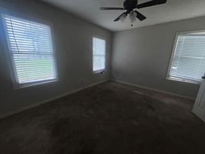 2302 E Mistletoe Avenue - Photo 16