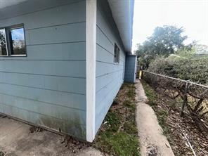 2302 E Mistletoe Avenue - Photo 2