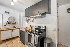 11818 Broadmoor Drive - Photo 10