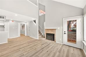 9801 Walnut Street - Photo 2