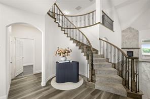 2610 White Plains Drive - Photo 4
