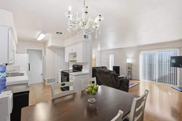 2646 Custer Parkway