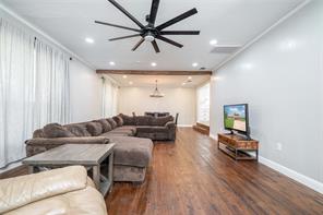 812 E 1st - Photo 11
