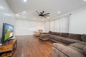 812 E 1st - Photo 13