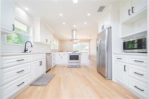 812 E 1st - Photo 16