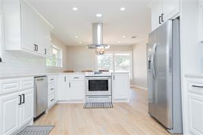 812 E 1st - Photo 17