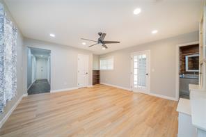 812 E 1st - Photo 24