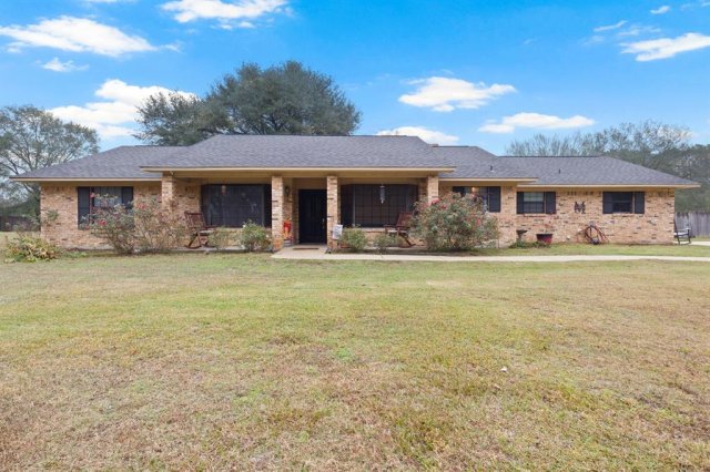 195 County Road 4164