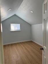 404 W Elm Street - Photo 6