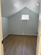 404 W Elm Street - Photo 7
