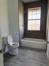 404 W Elm Street - Photo 8