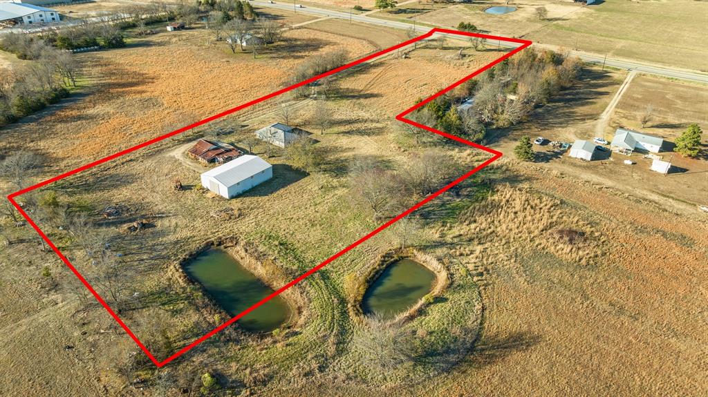 109 PRIVATE RD 24980 - Photo 1