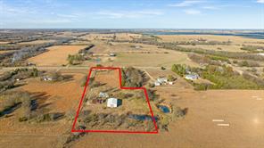 109 PRIVATE RD 24980 - Photo 2