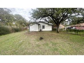 4518 Erath Street - Photo 4