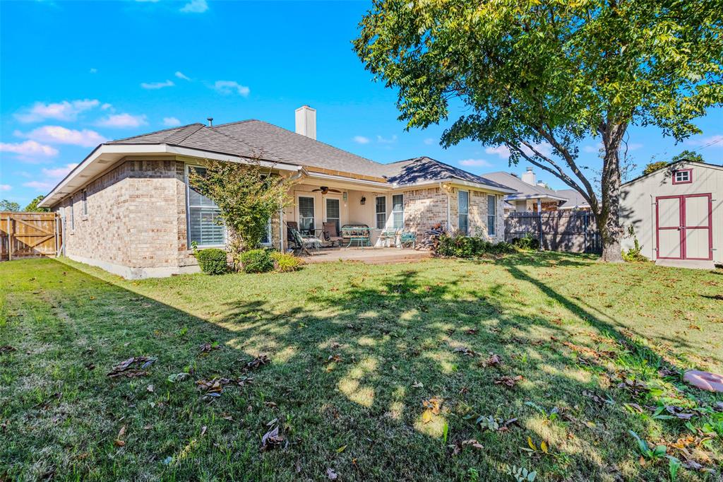 507 Azalea Drive - Photo 1