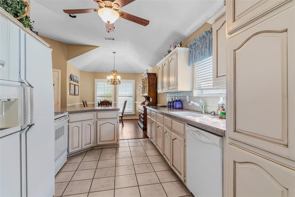 507 Azalea Drive - Photo 12