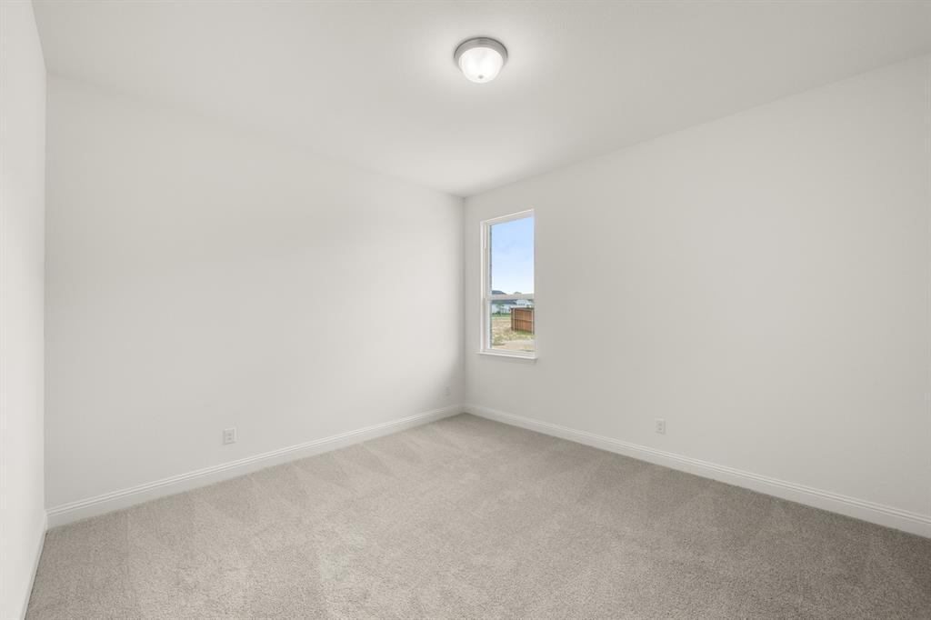 4718 Hawthorn Hills Lane - Photo 16