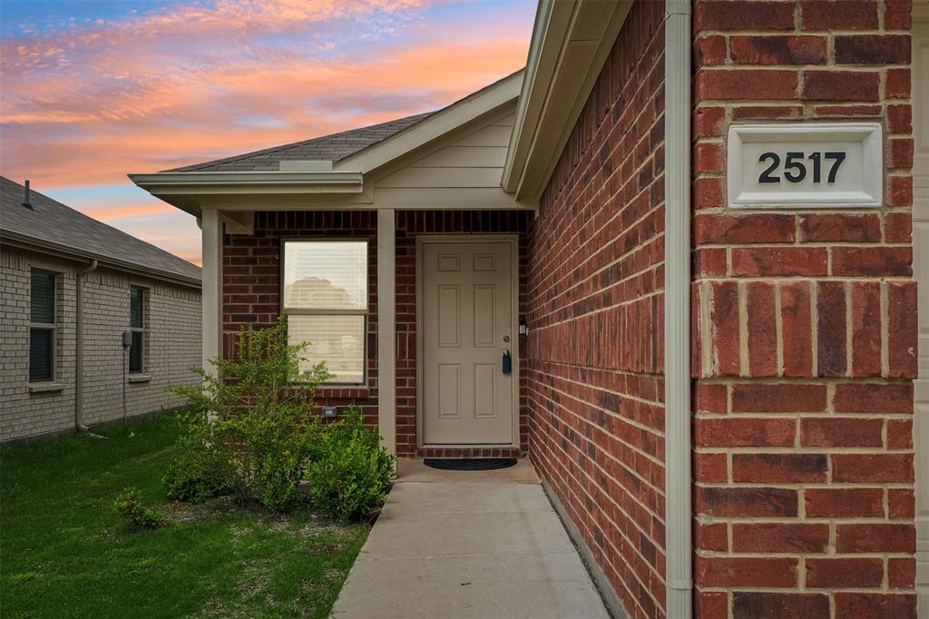 2517 Russell Street - Photo 6