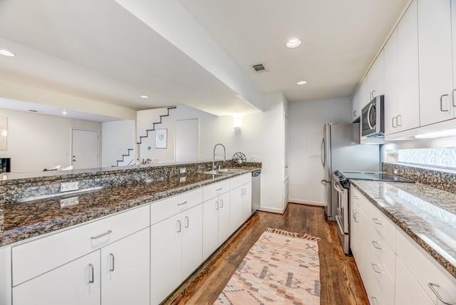 4122 Travis Street - Photo 6