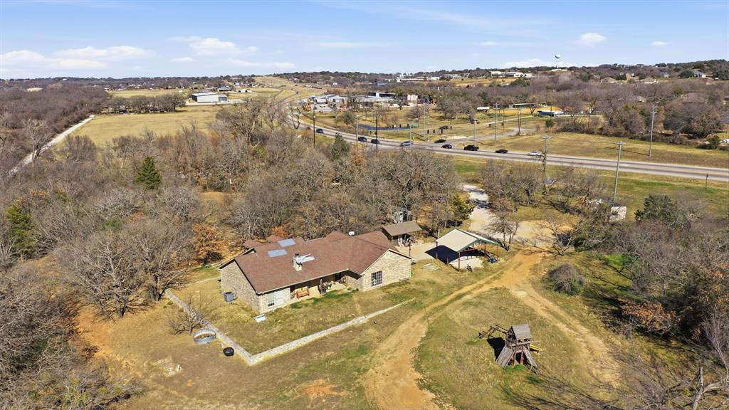 1889 Greenwood Road - Photo 3