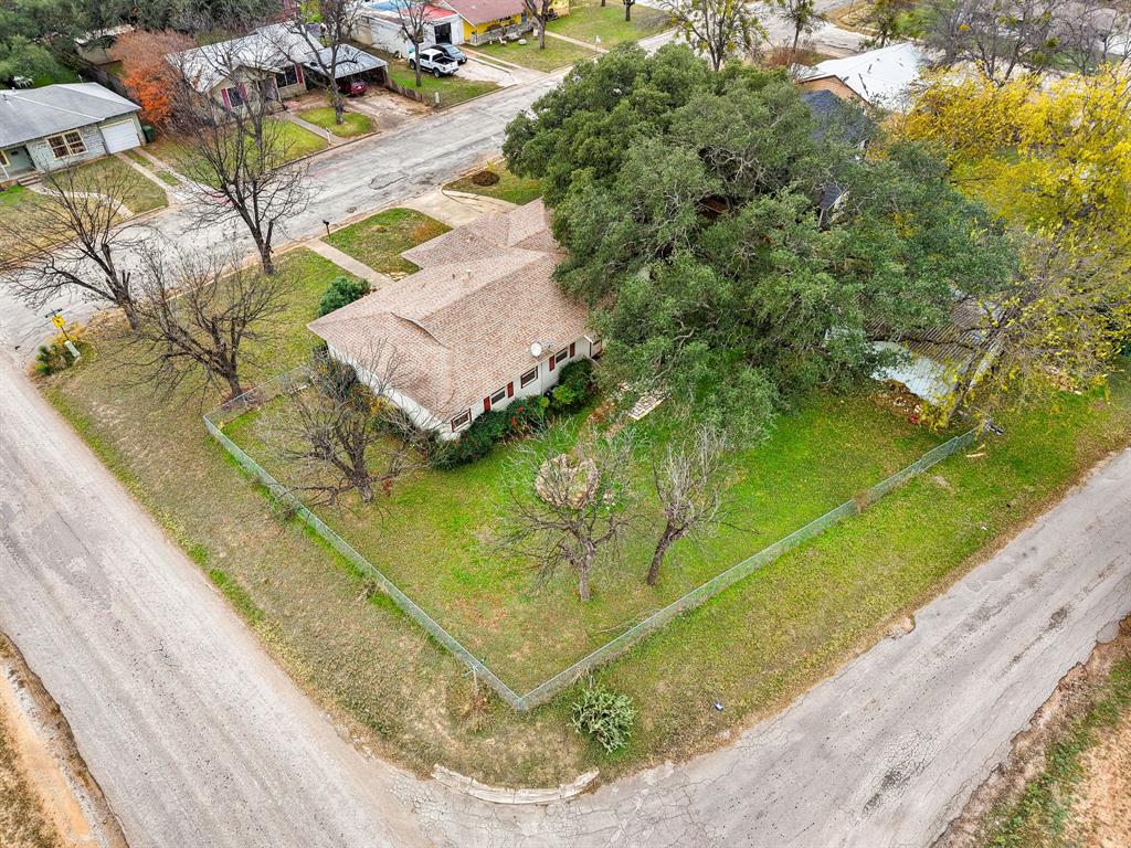1002 W Woodlawn Street - Photo 16
