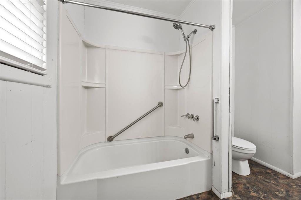 1002 W Woodlawn Street - Photo 9