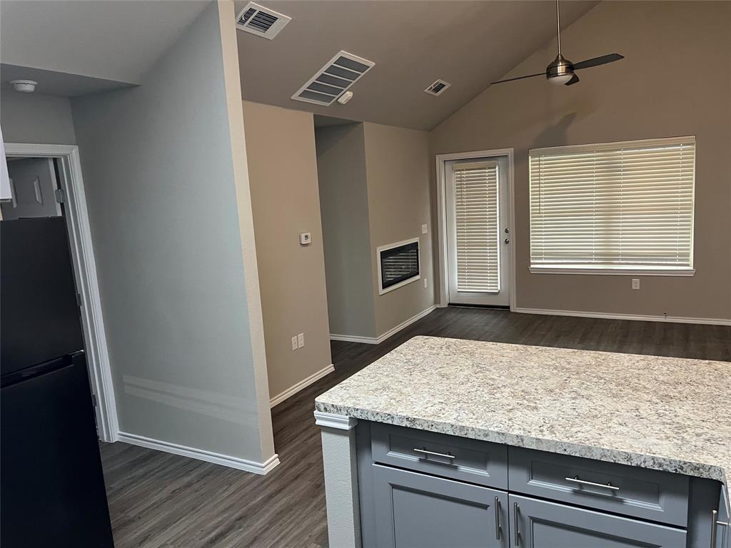 6108 Abrams Road - Photo 3