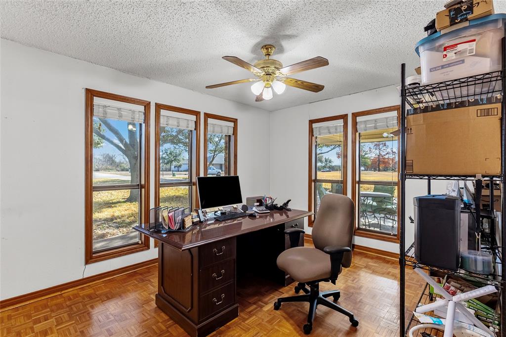 803 Westshore Drive - Photo 11