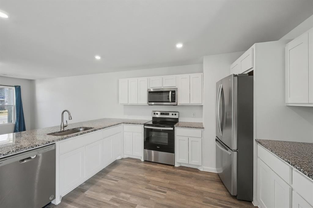 3557 Chestnut Oak Drive - Photo 4