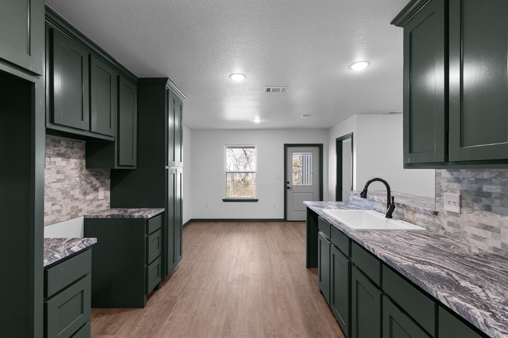 303 E Bois D Arc - Photo 6