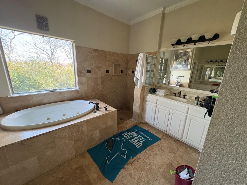 709 Timberview Court N - Photo 8