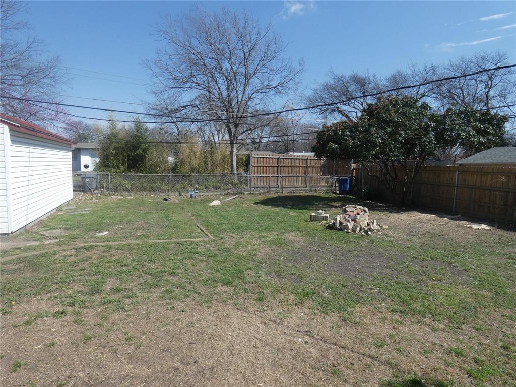 11819 Broadmoor Drive - Photo 16