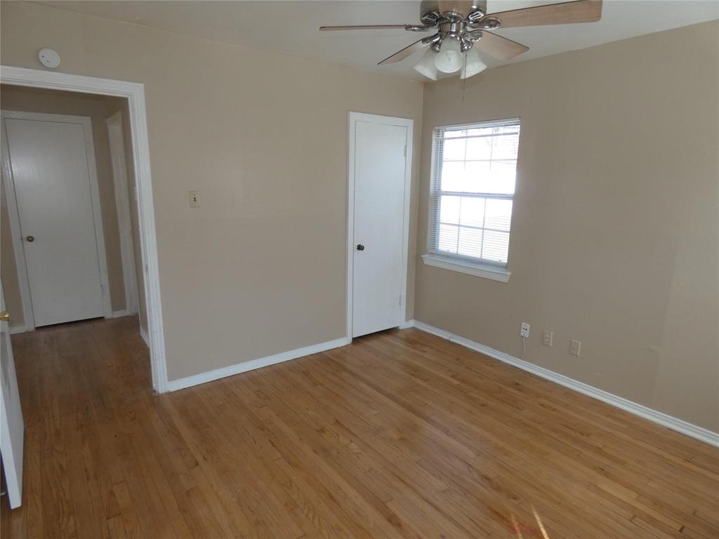 11819 Broadmoor Drive - Photo 9