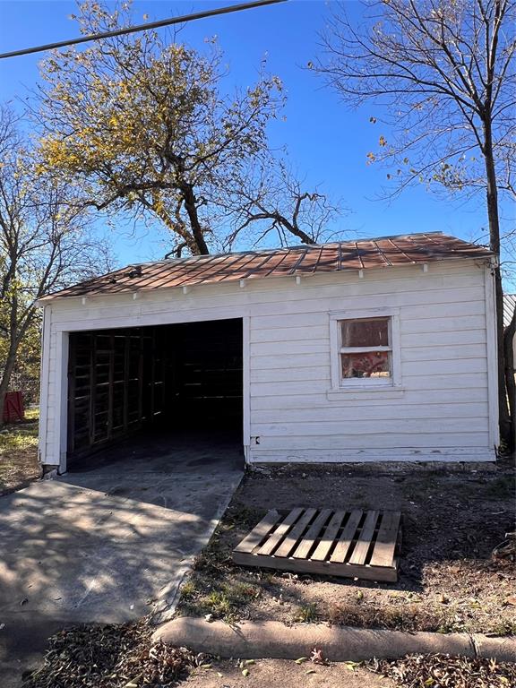 316 E 7th Street - Photo 10