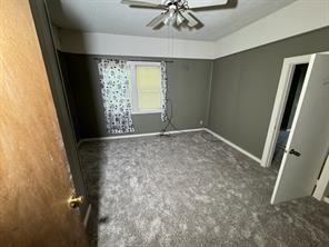 137 CR 2362 - Photo 9