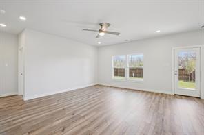 733 Vineyard Way - Photo 3
