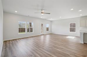 733 Vineyard Way - Photo 4