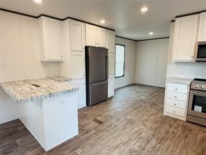 3003 Elmwood Drive - Photo 5