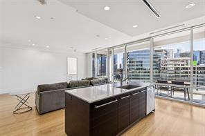 2408 Victory Park Lane - Photo 13