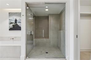 2408 Victory Park Lane - Photo 19