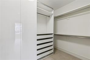 2408 Victory Park Lane - Photo 20