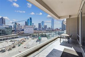 2408 Victory Park Lane - Photo 32