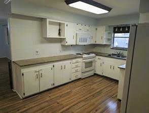 8747 Mosswood Drive - Photo 13