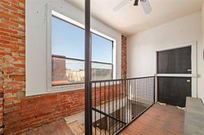 115 E Pecan Street - Photo 14