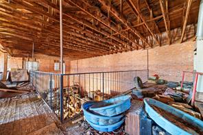 115 E Pecan Street - Photo 17