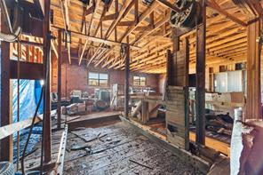 115 E Pecan Street - Photo 18