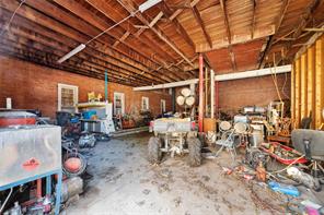 115 E Pecan Street - Photo 23