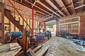 115 E Pecan Street - Photo 24