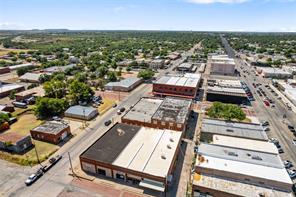 115 E Pecan Street - Photo 4